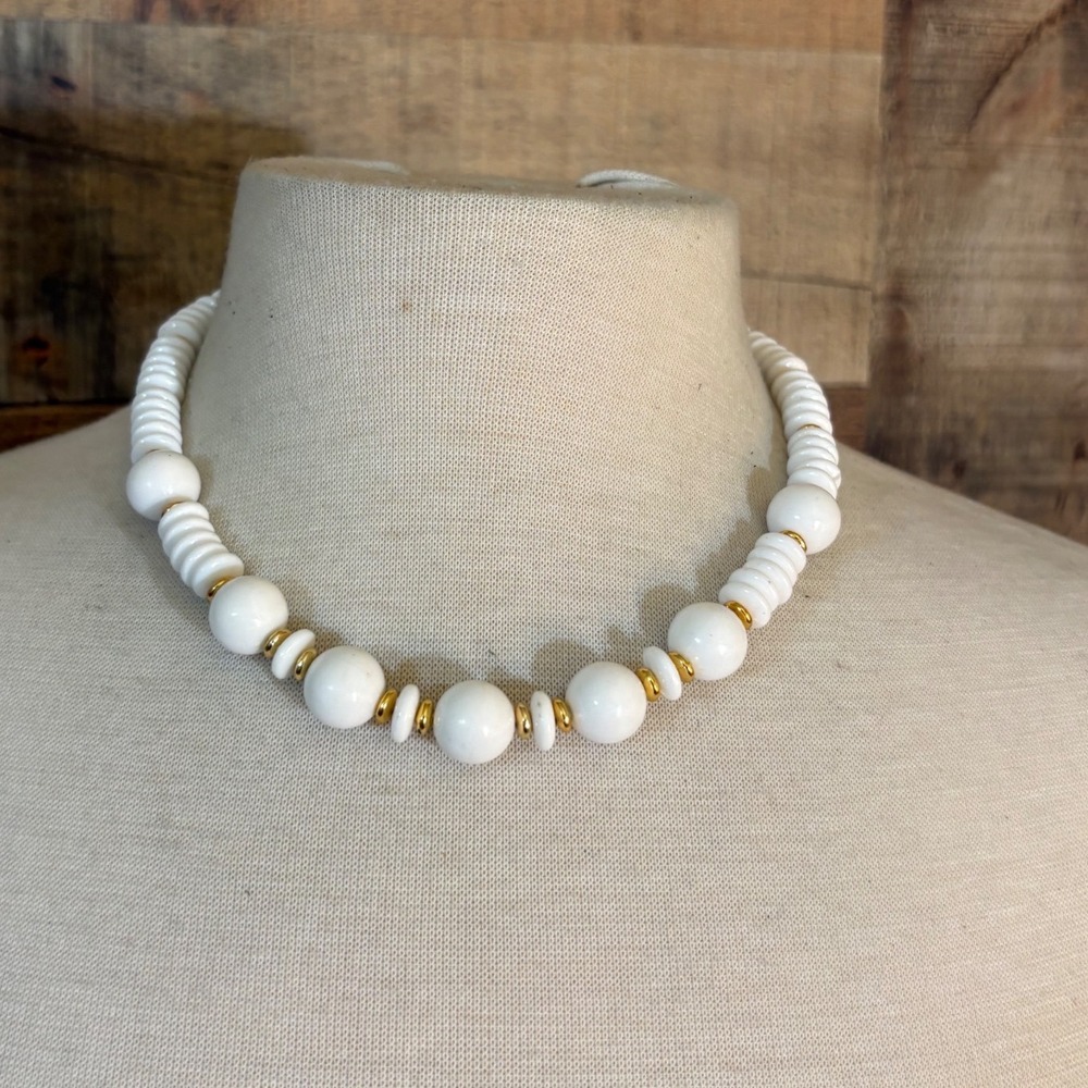 Vintage White Chunky Bead Necklace Gold Tone Accents 20 Inch Graduate